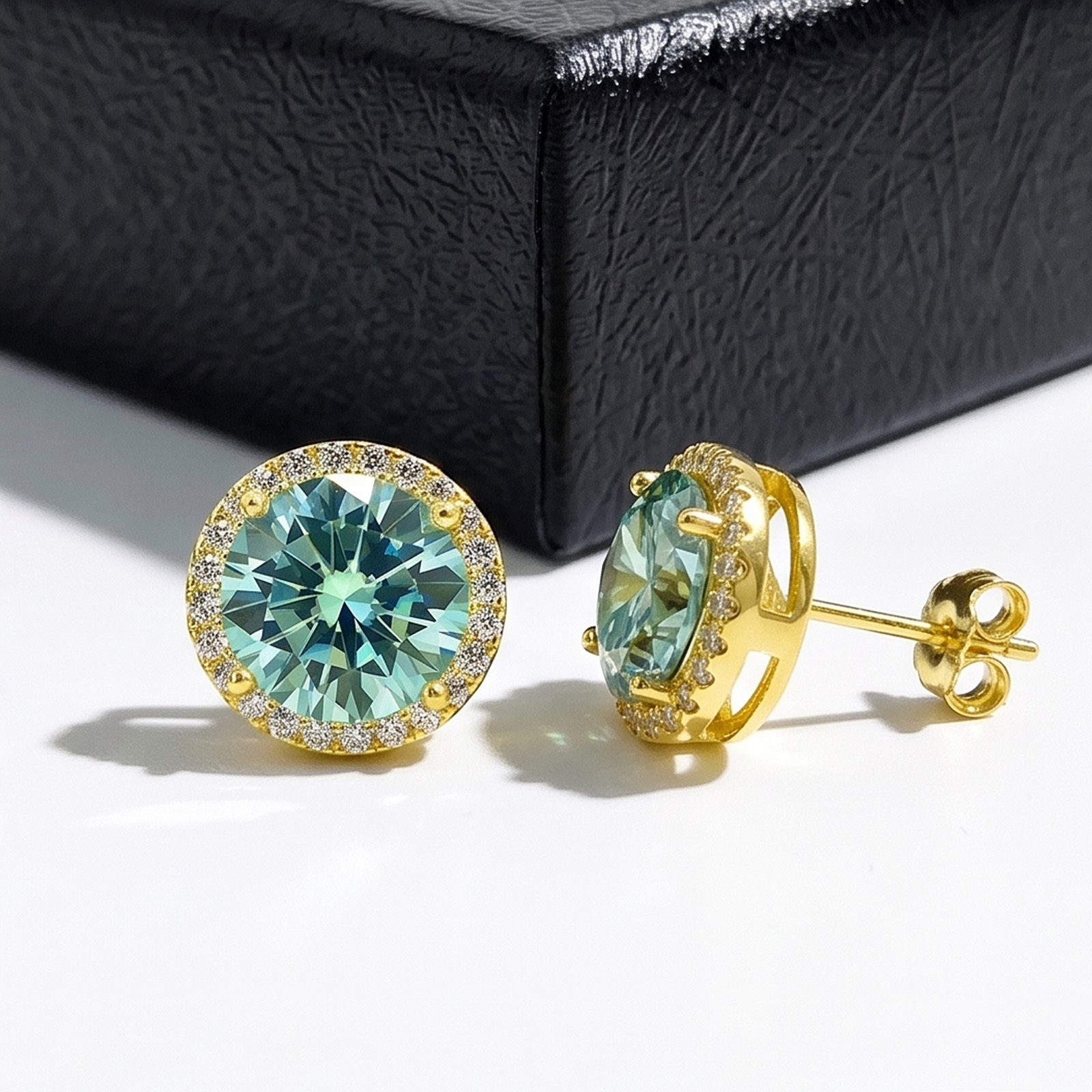 0.5/1/2/3 Carat Synthetic Moissanite Round Stud Earrings